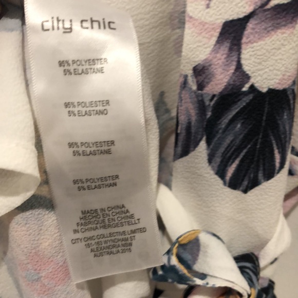 City Chic NWT Summer Flirt Top in Ivory - sold out online! 🌸 - Picture 6 of 7